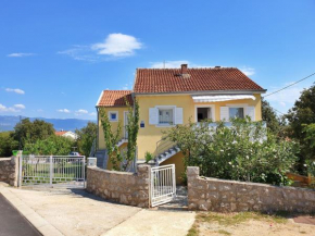 Apartments with a parking space Cizici, Krk - 19331, Dobrinj